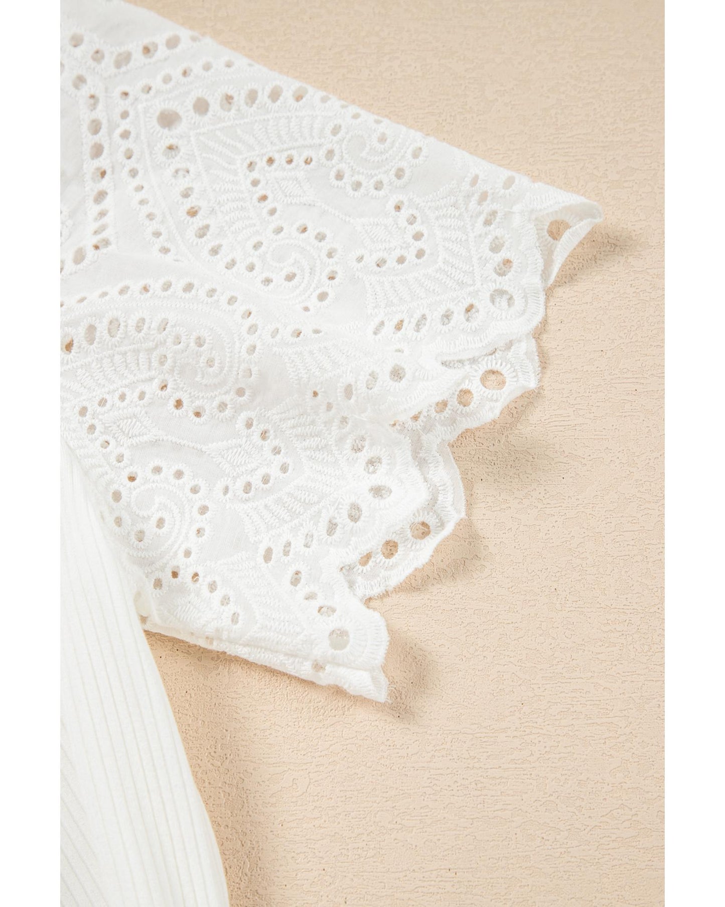 White Eyelet Pattern Short Sleeve Patchwork Ribbed Top - M