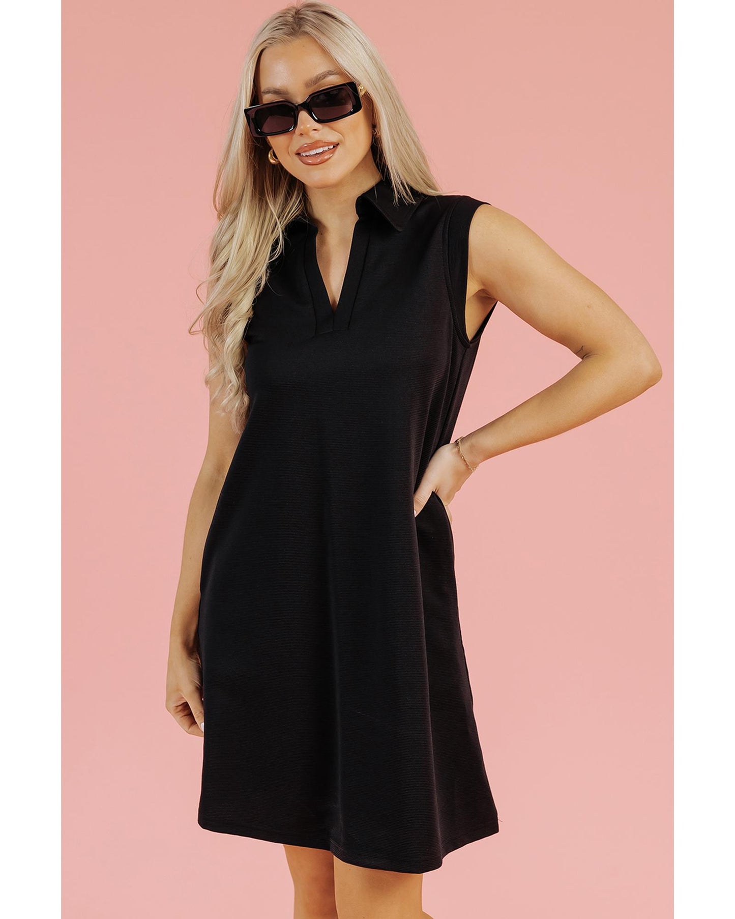 Black Solid Color Collared Slit Neck Sleeveless Mini Dress - S