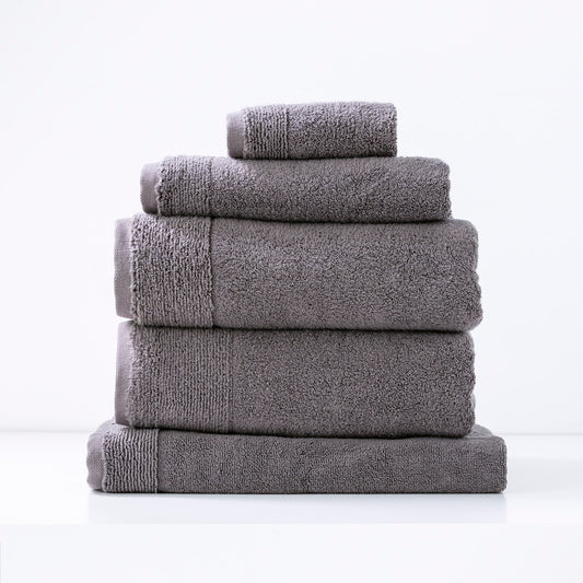 Aireys 650 GSM Zero Twist 5 Piece Bath Towel by Renee Taylor