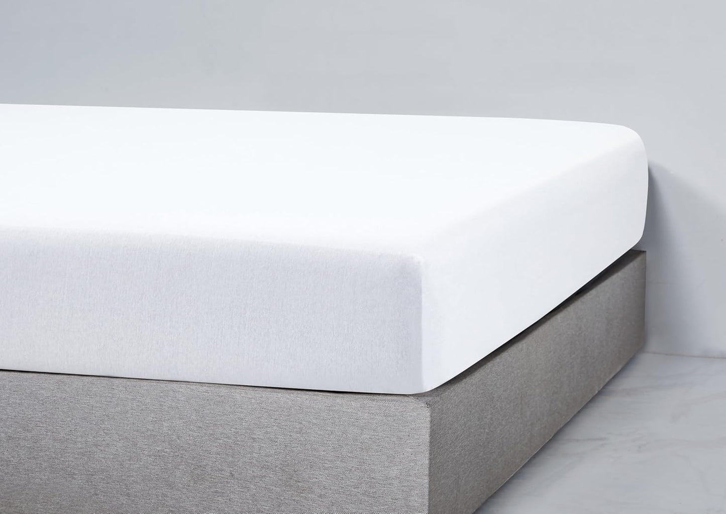 100% Jersey Cotton Soft Stretchy Breathable Fitted Sheet - White - Queen Size