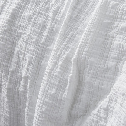 Accessorize Augusta White Ruched Quilt Cover Set Single