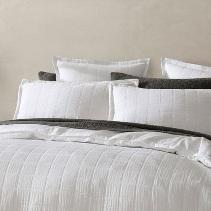 Platinum Collection Sierra White Cotton Matelasse Quilt Cover Set Queen