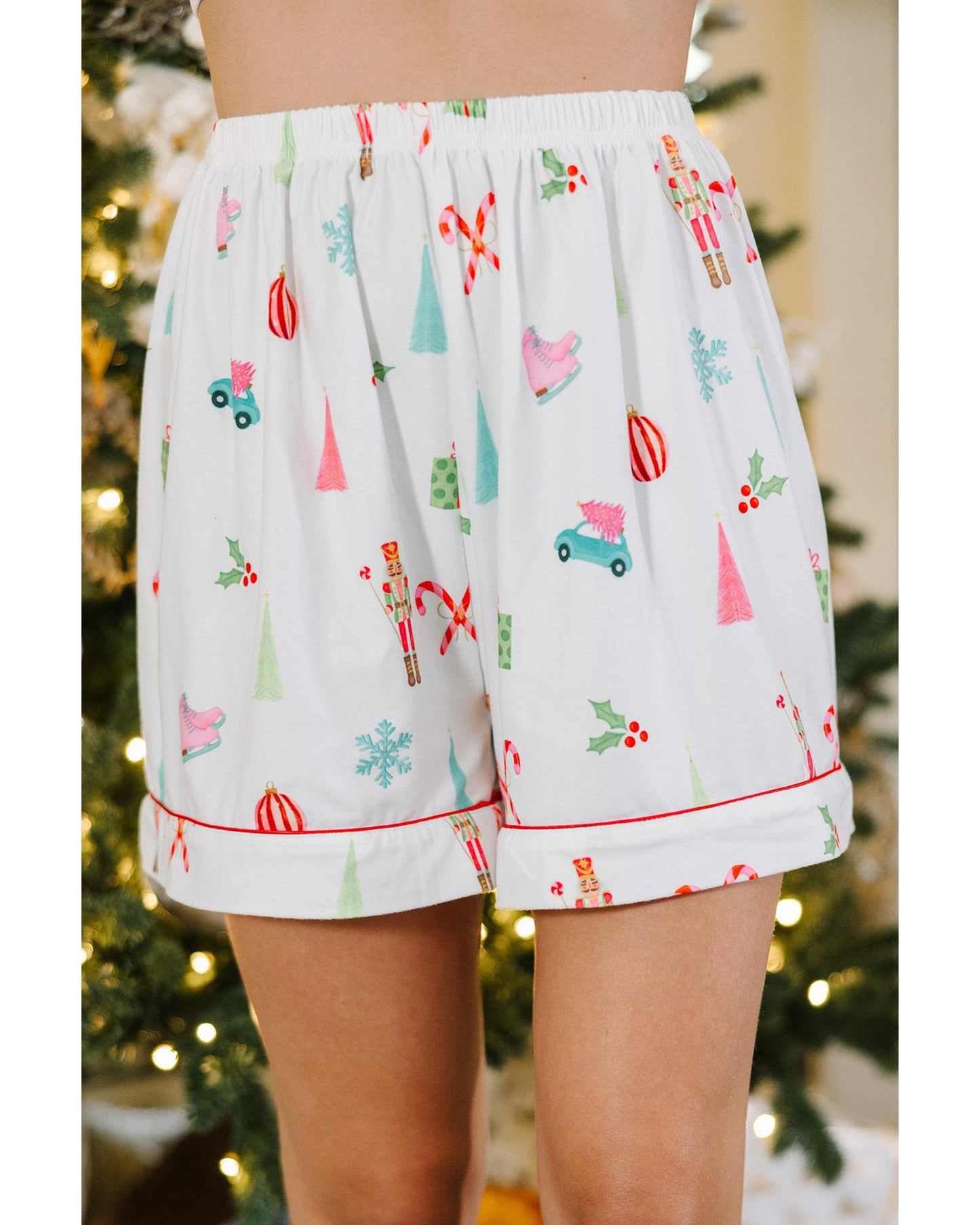White Christmas Print Short Sleeve Shirt and Shorts Pajama Set - M