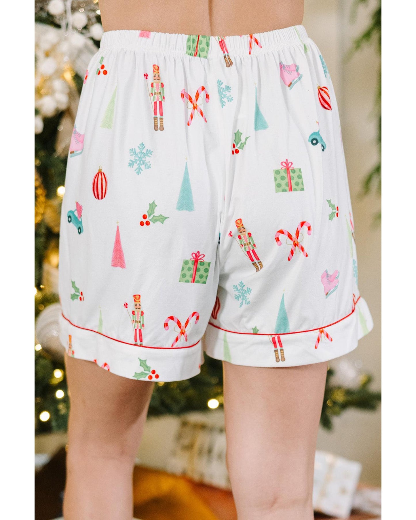 White Christmas Print Short Sleeve Shirt and Shorts Pajama Set - M