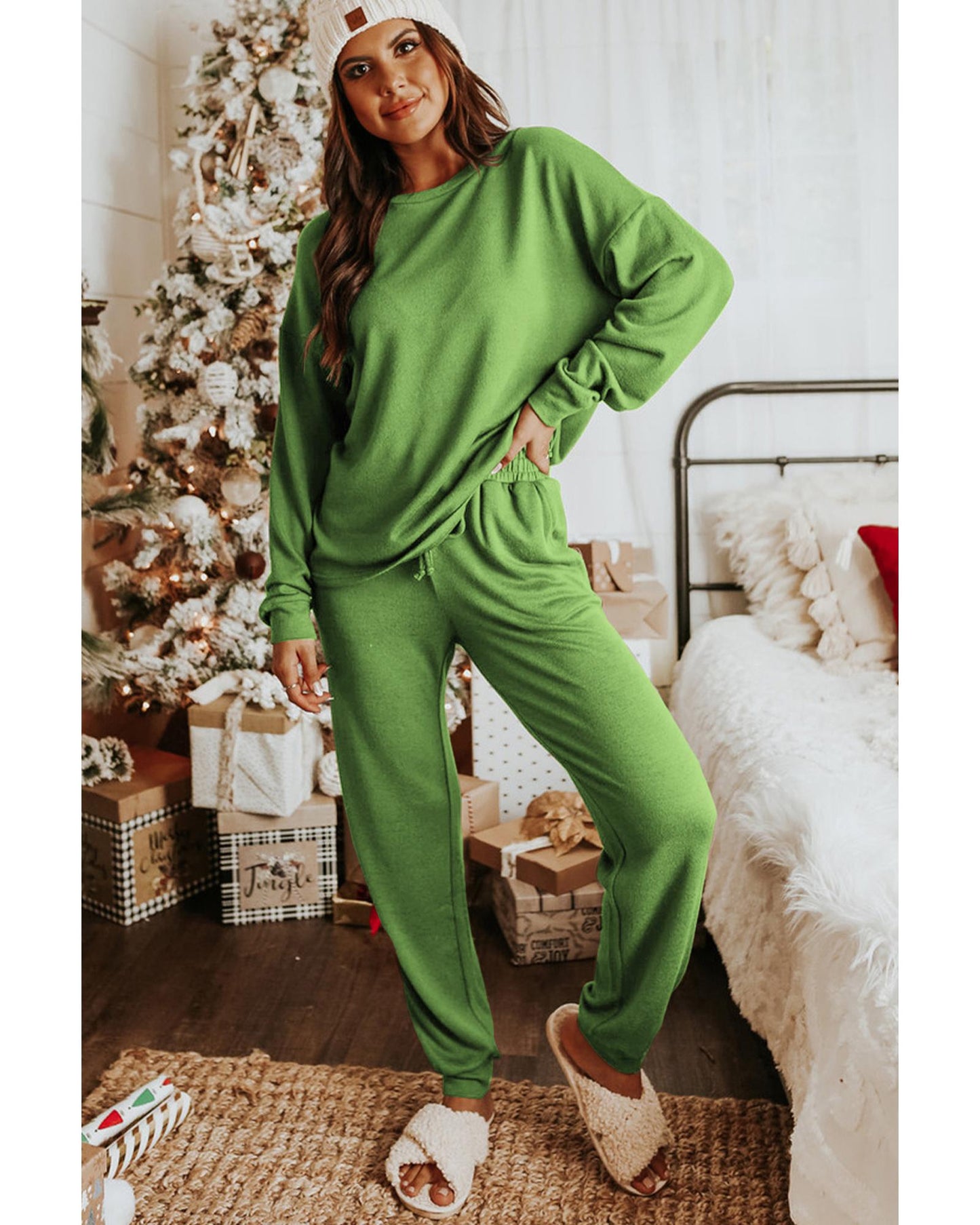 Spinach Green Long Sleeve Pullover and Jogger Pants Lounge Set - S