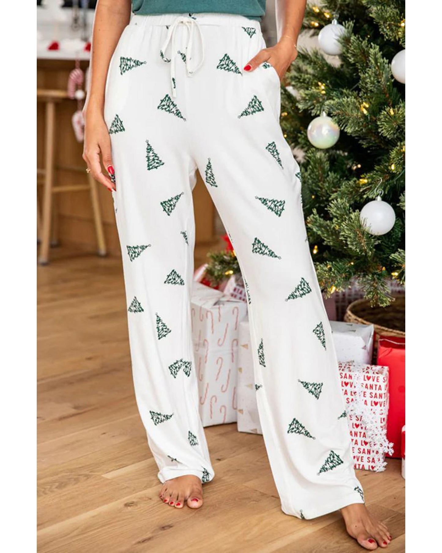 Skobeloff Christmas Tree Print Tee and Pants Lounge Set - S