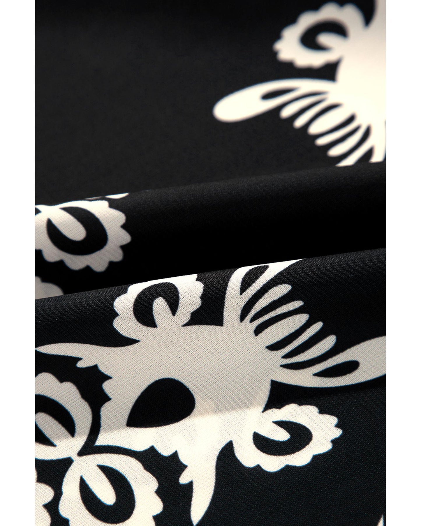 Black Vintage Geometric Printed 3/4 Sleeve V Neck Blouse - S