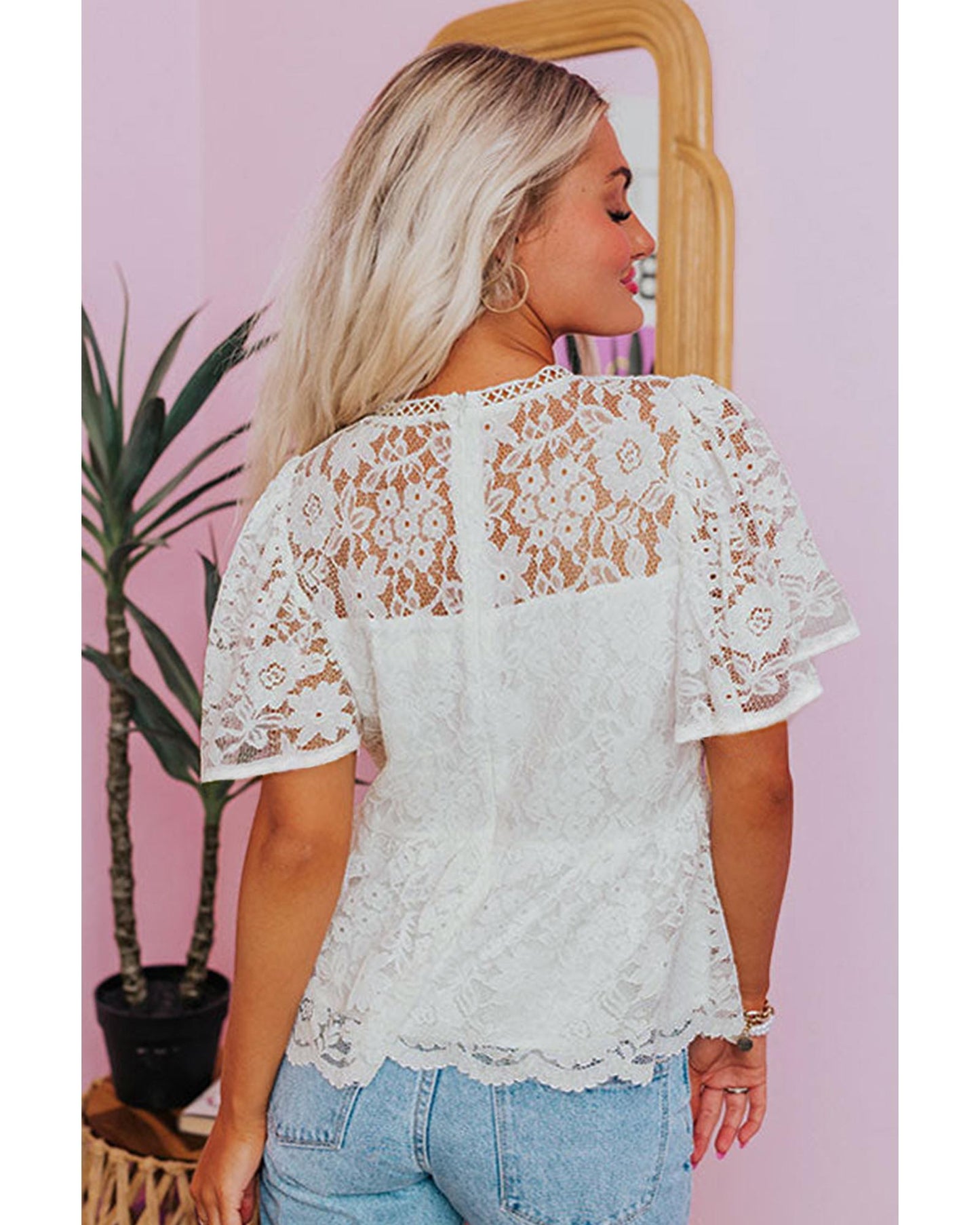 White Short Sleeve Scalloped Floral Lace Peplum Blouse - M