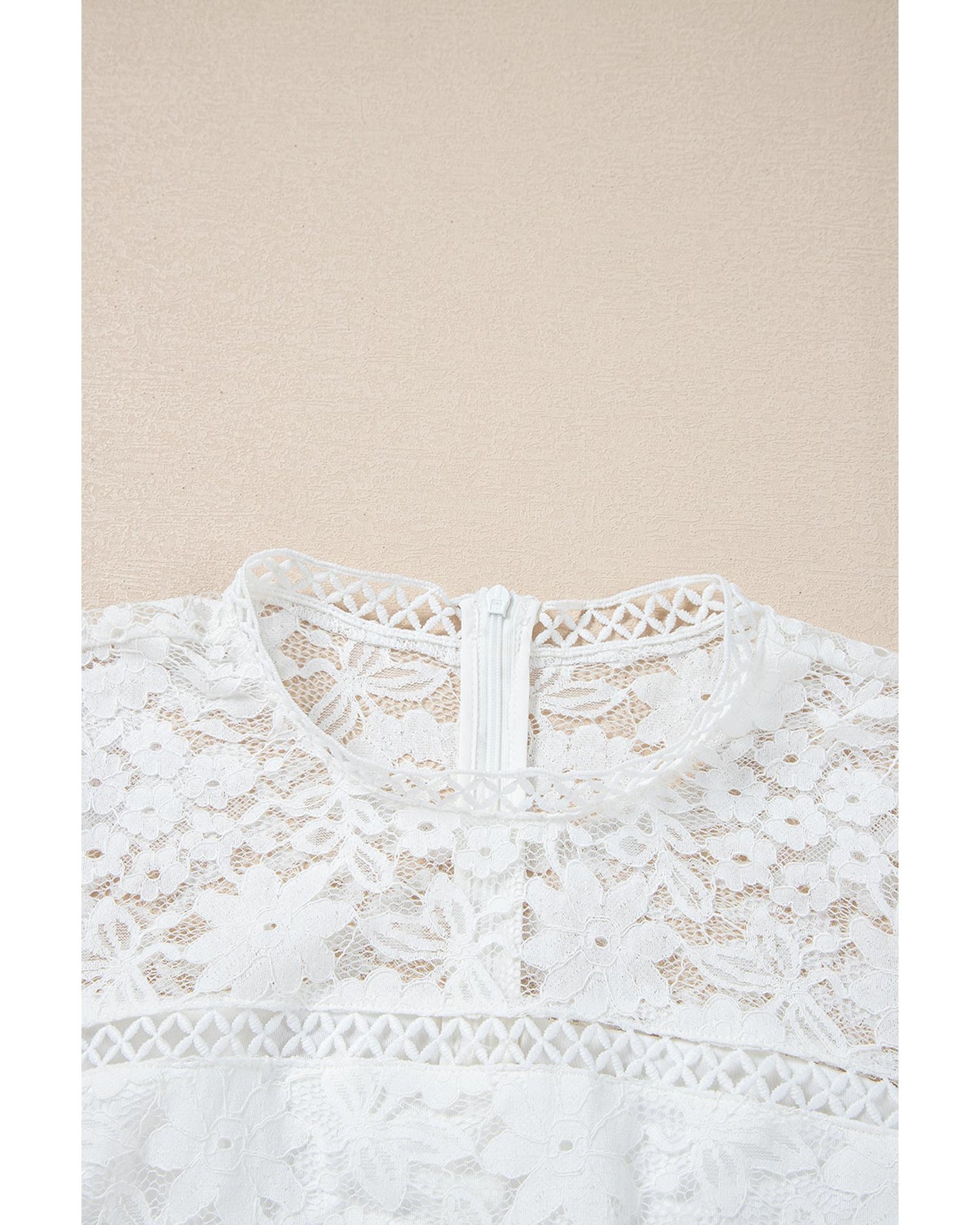 White Short Sleeve Scalloped Floral Lace Peplum Blouse - M