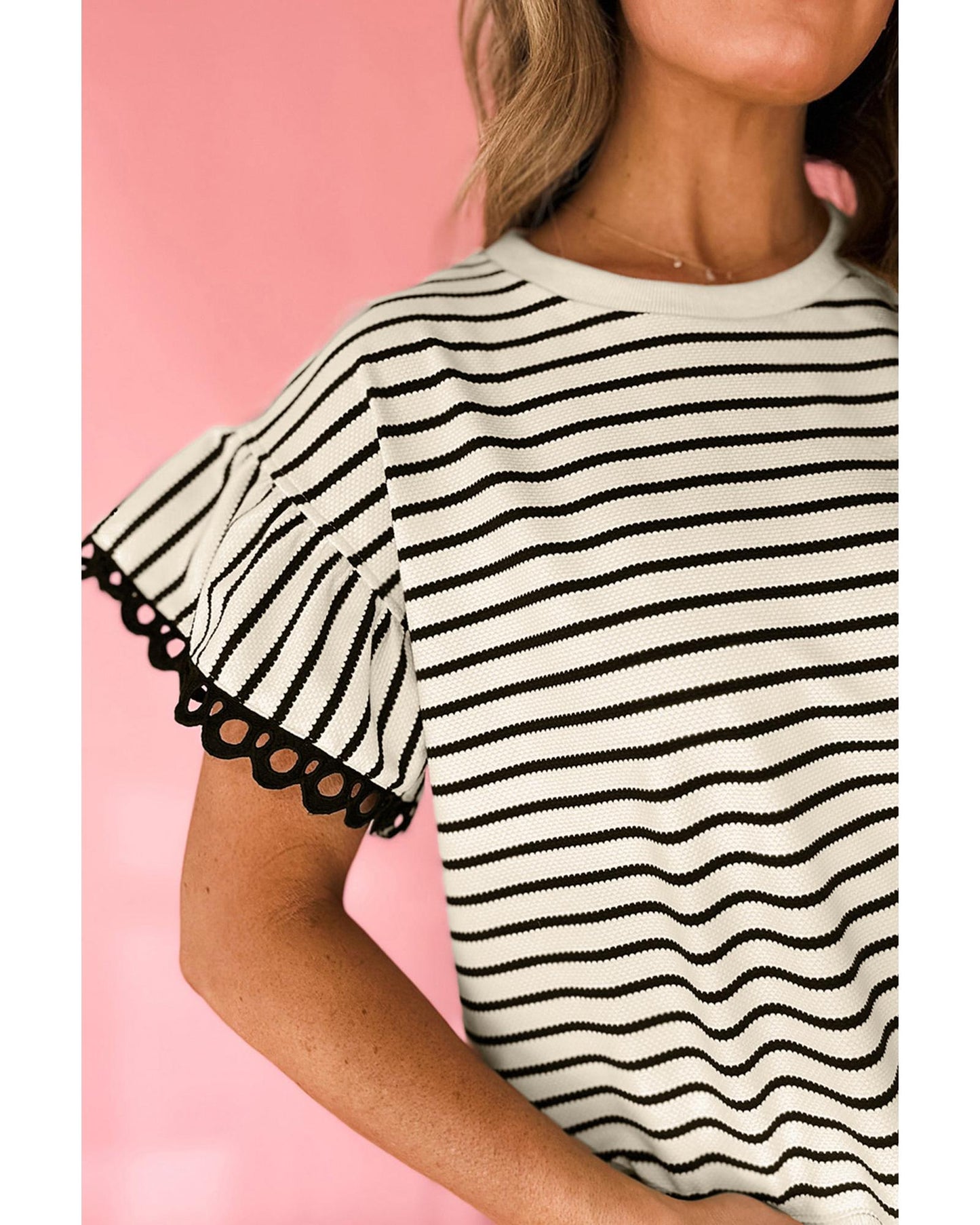 Black Stripe Scallop Lace Trim Ruffle Short Sleeves Crewneck Top - M