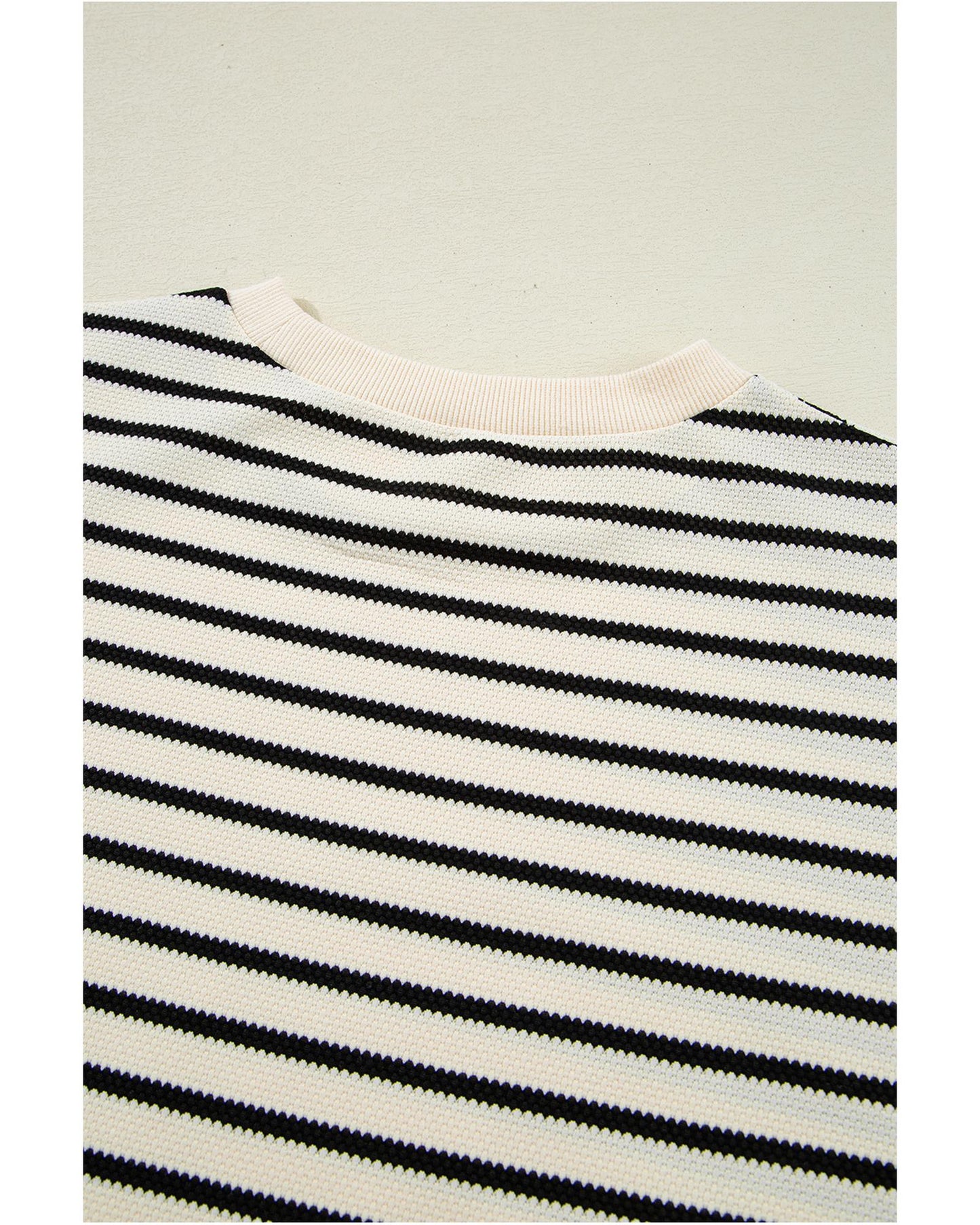 Black Stripe Scallop Lace Trim Ruffle Short Sleeves Crewneck Top - M