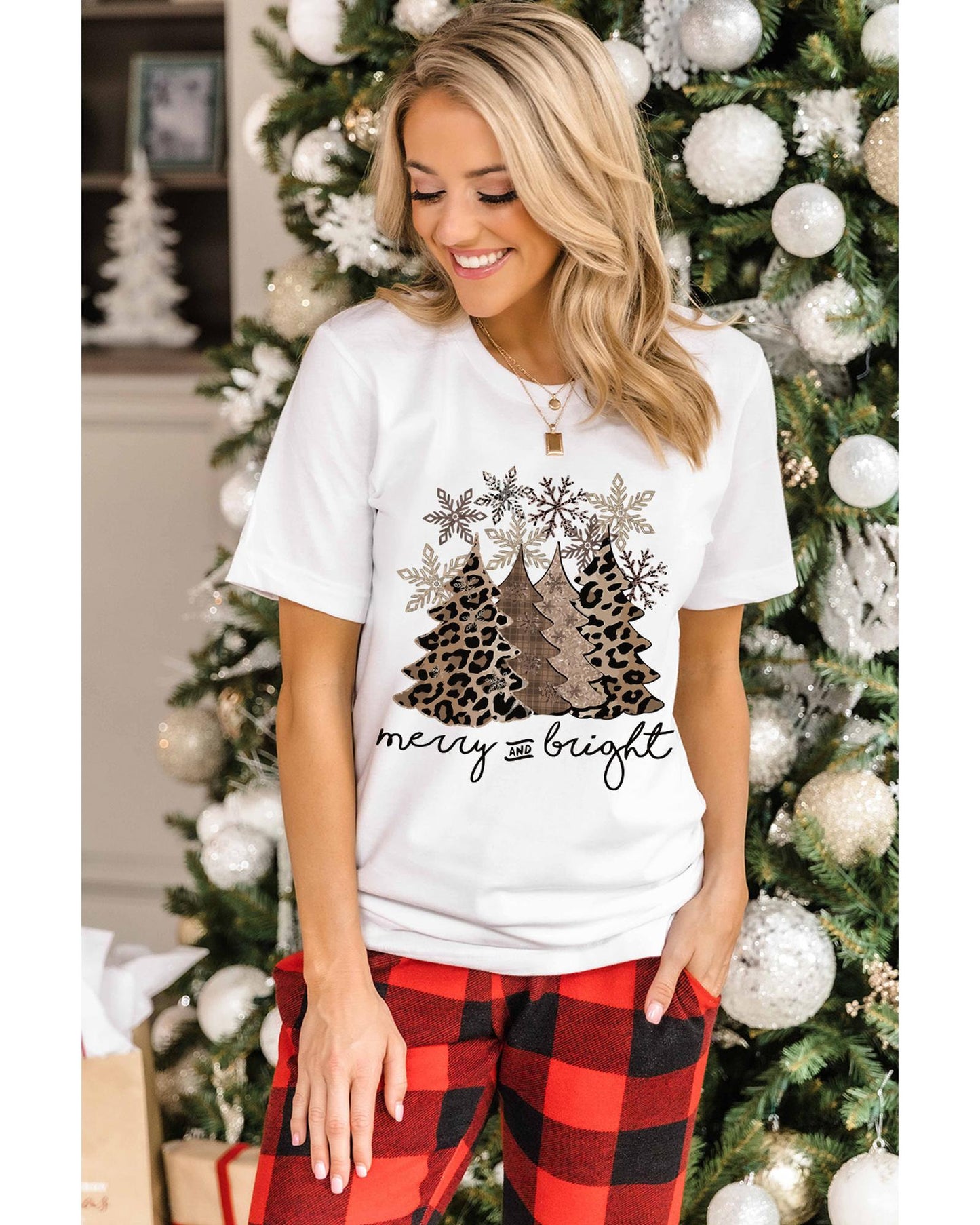 Azura Exchange Leopard Christmas Tree Graphic Print T-Shirt - L