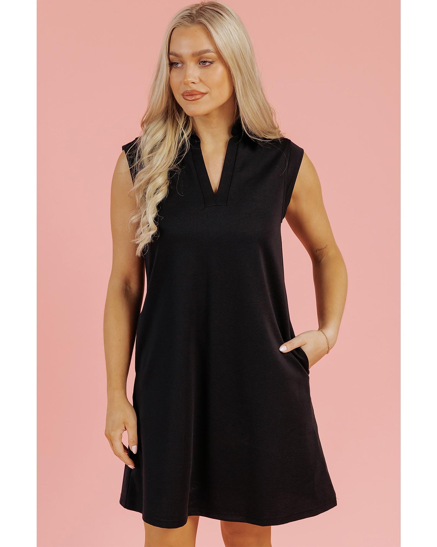 Black Solid Color Collared Slit Neck Sleeveless Mini Dress - S