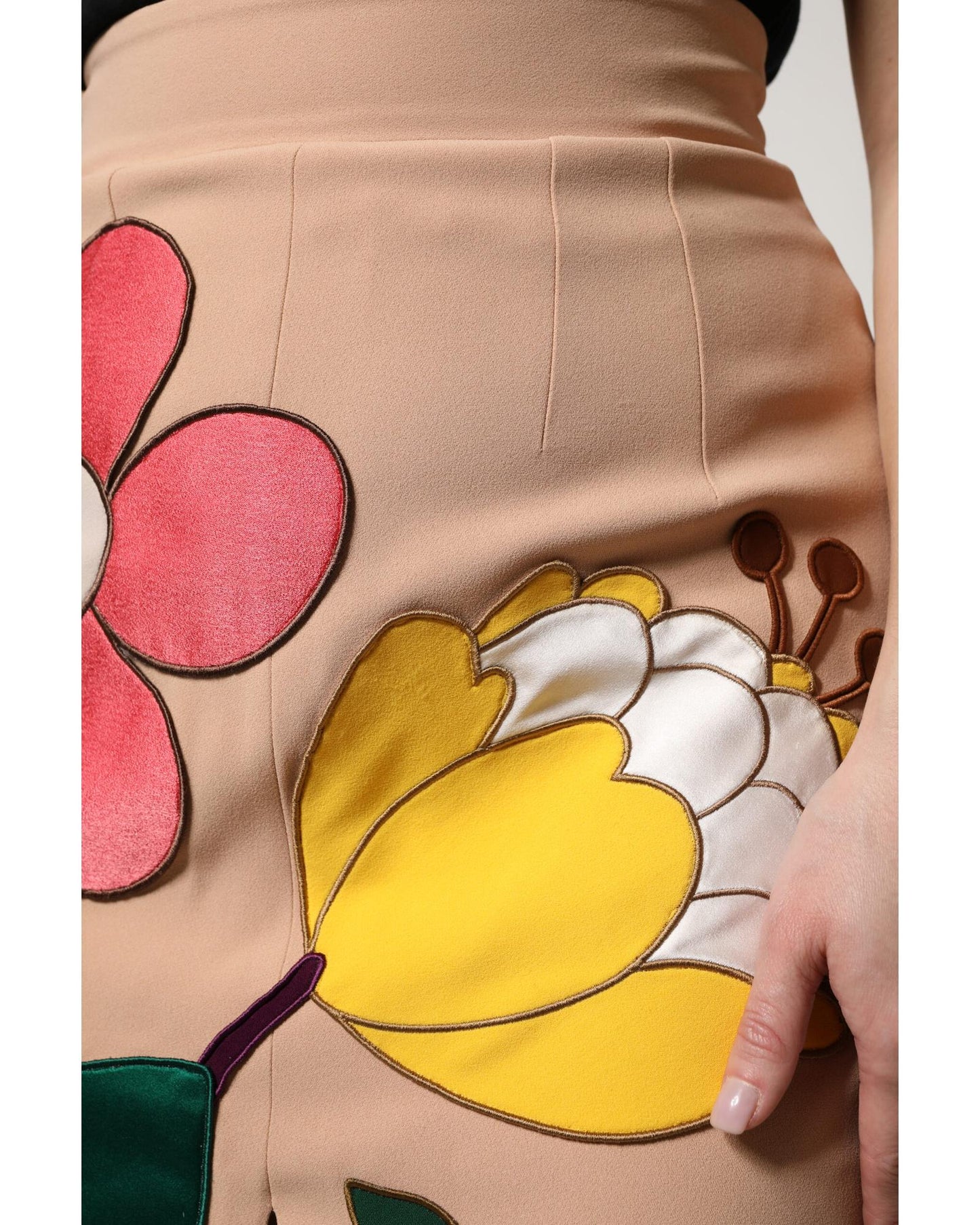 Dolce & Gabbana Women's Beige Floral High Waist Pencil Cut Skirt - 40 IT