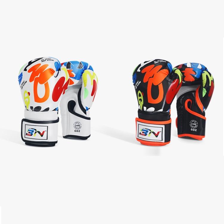 Kids' 6Oz Boxing Gloves For Training And Fighting - Graffiti Design - White