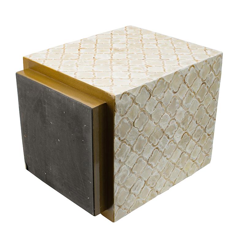 HAYMEN SQUARE SHELL STOOL/TABLE