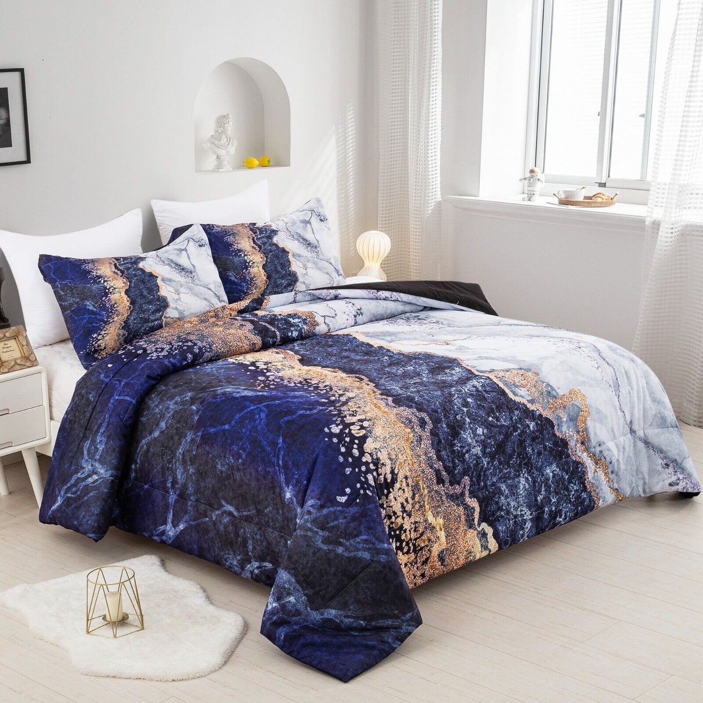 Blue Marble Comforter Set, Queen/King Size, Retro Watercolor 3-Piece Bedding Ensemble