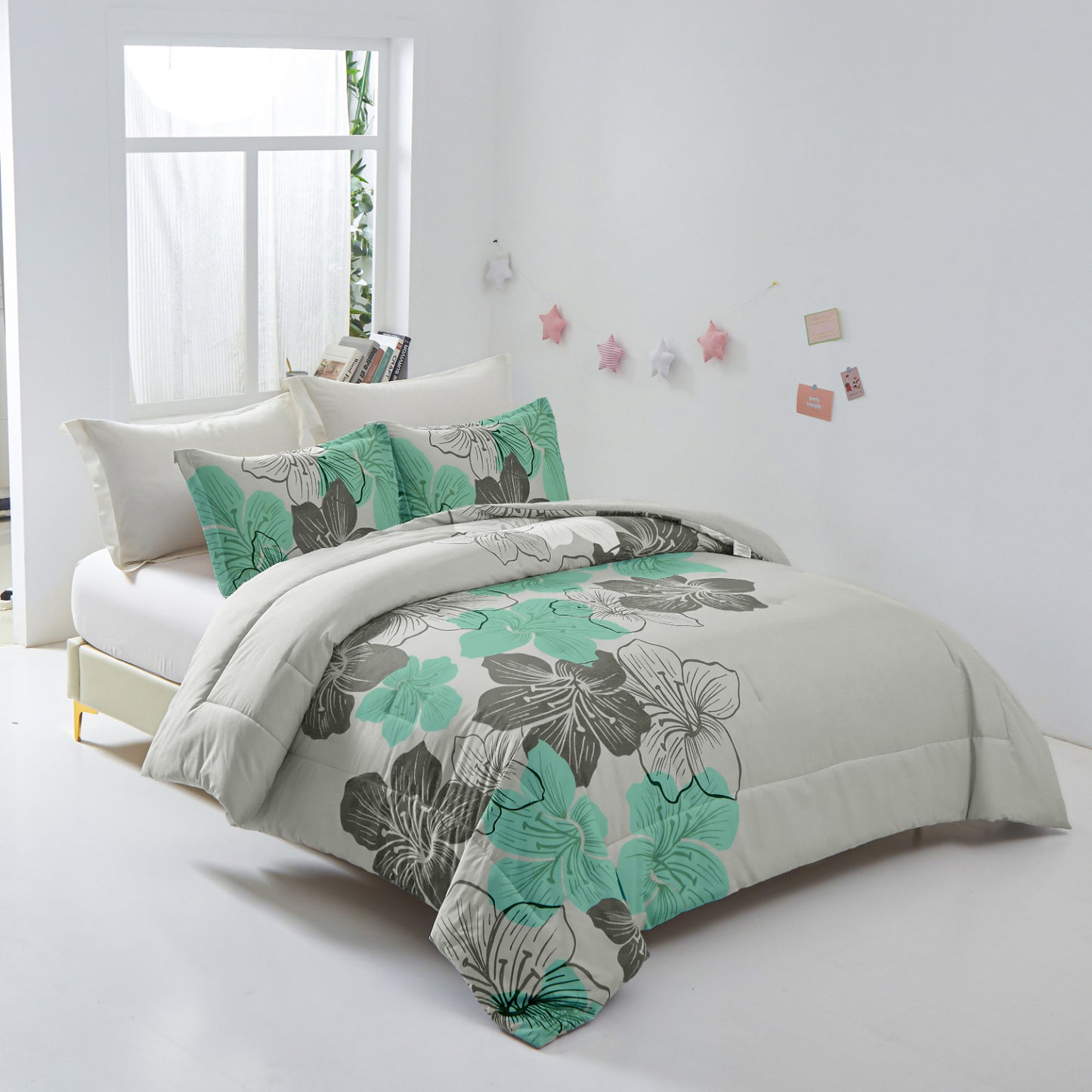 Floral Comforter Set, Queen/King Size, Green Floral 3-Piece Bedding, Lightweight Microfiber