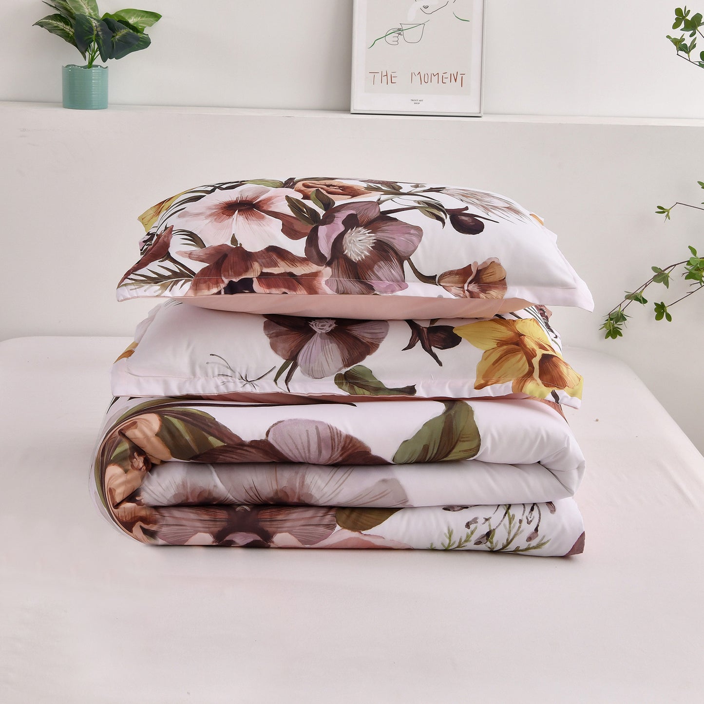 Floral Comforter Set, Queen/King Size, Blush Floral 3-Piece Bedding, Soft Microfiber for All Seasons