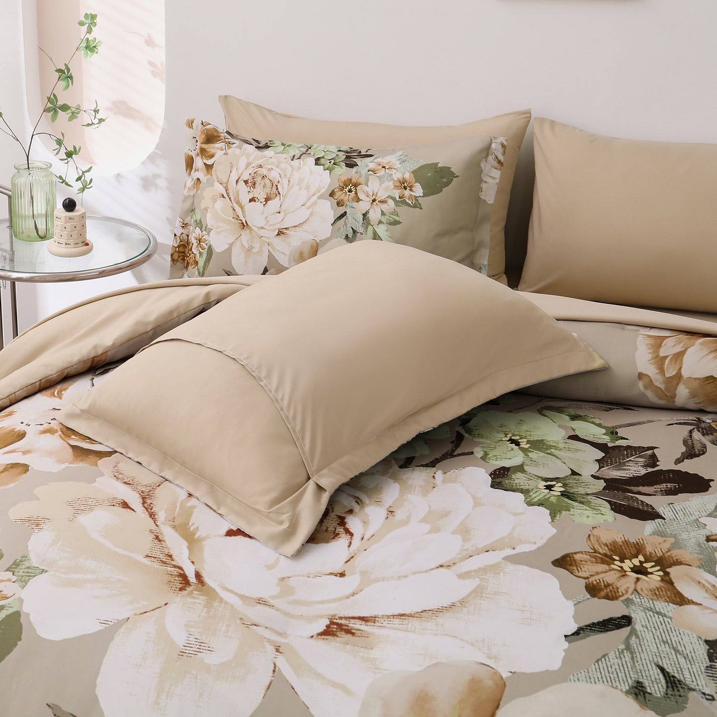 Cozy Floral Comforter Set, Queen/King Size, Quilted Warm Bedding with Pillowcases