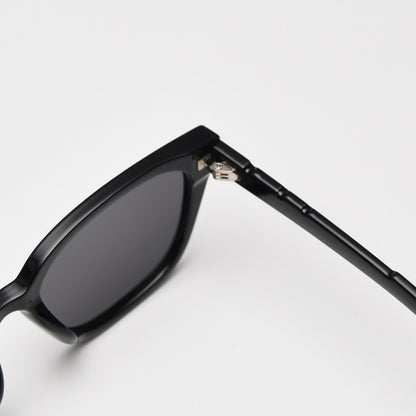 Jelly Tea All Grey Retro Small Frame Sunglasses - Black - UV Protection