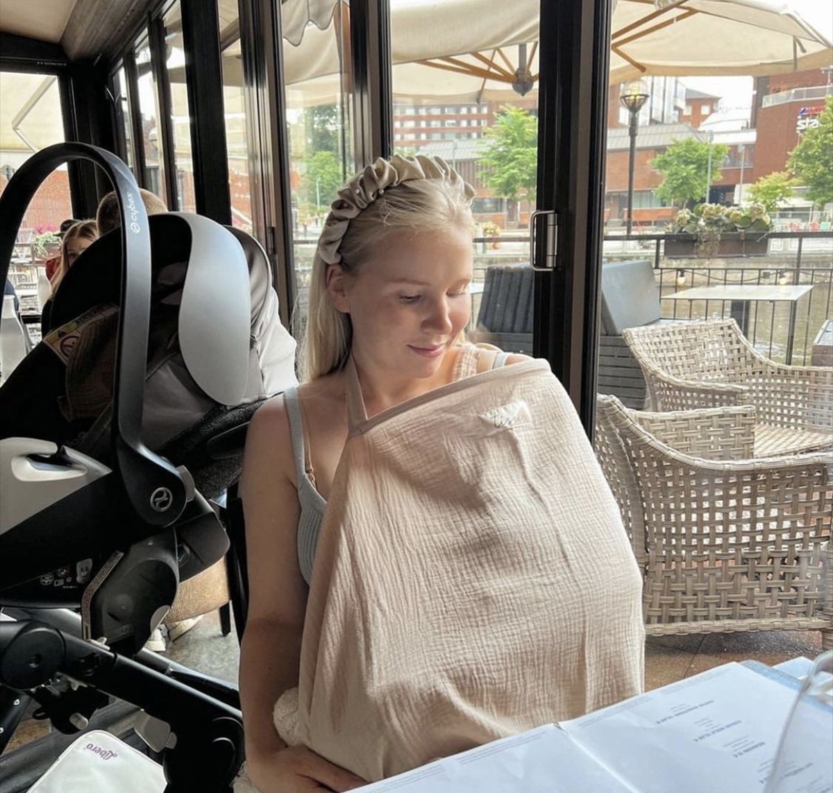 White rainbow Soft Muslin Cotton Nursing Cover - Breathable Breastfeeding Apron for Privacy