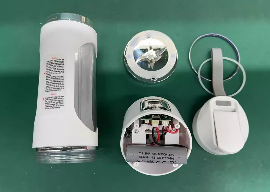 Portable Blender USB Rechargeable Juicer Cup Personal Smoothie Maker with Digital Display and Stainless Steel Blades White Ideal for Travel Gym and Office