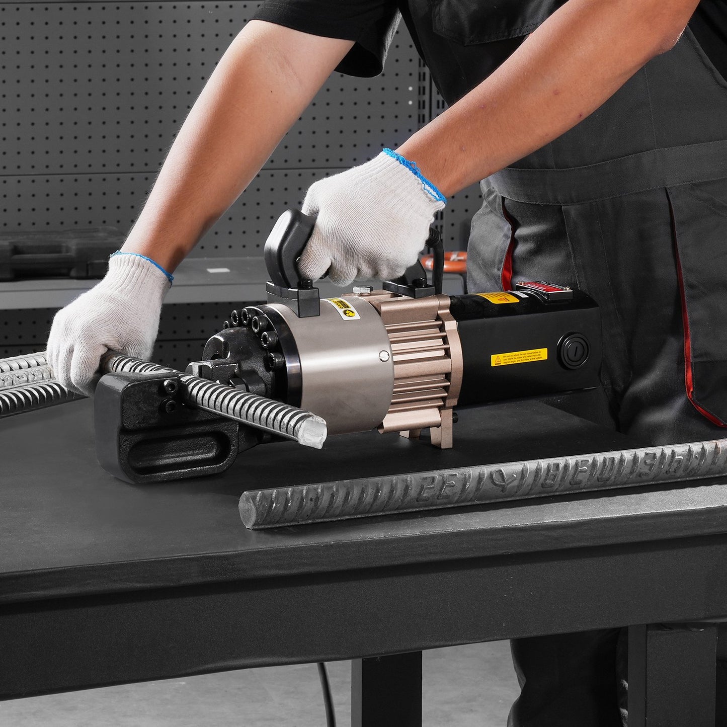 VEVOR 2000W Electric Hydraulic Rebar Cutter Cutting up to 1.1 Inch 5-28mm